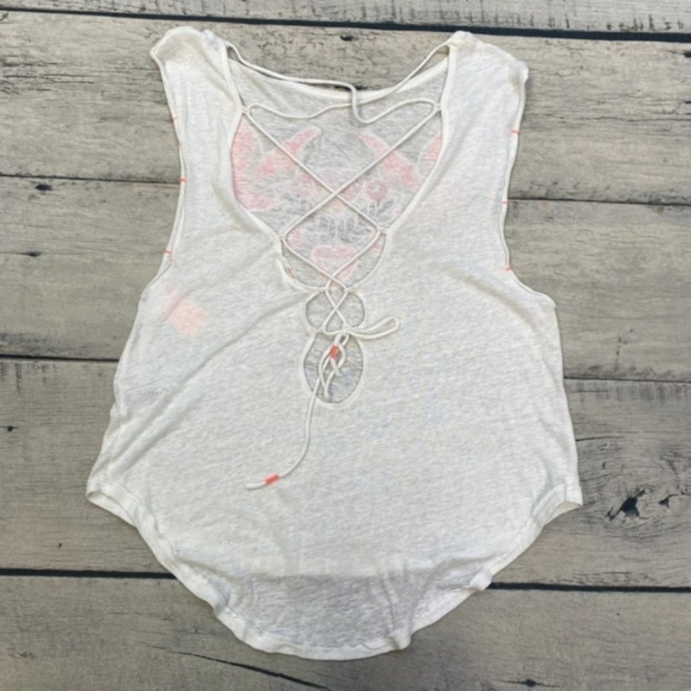 FREE PEOPLE Love Birds White Lace Up Back Top EUC sz S - Picture 9 of 13